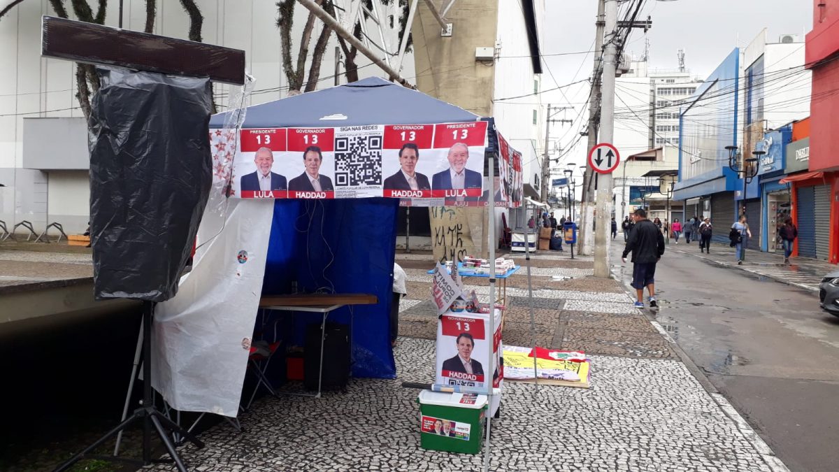 Ação de rua em 15/10/2022 no Largo do Rosário em Mogi das Cruzes/SP